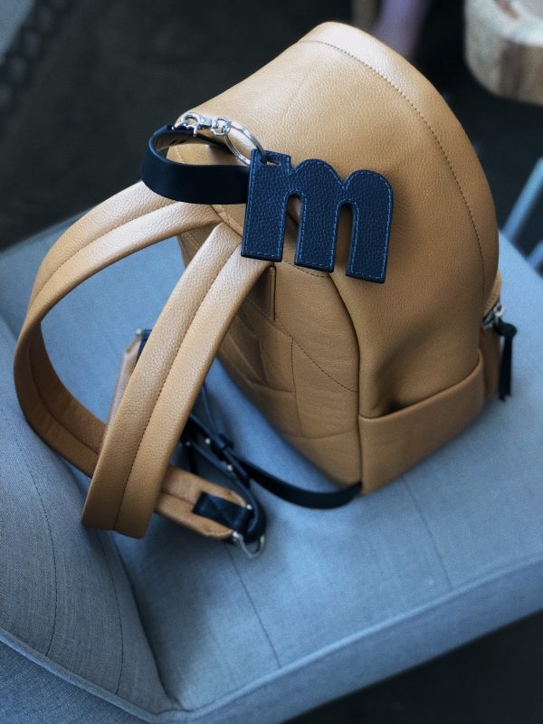 7E13AEBF-4DD6-47EB-AD81-65D3197901CF