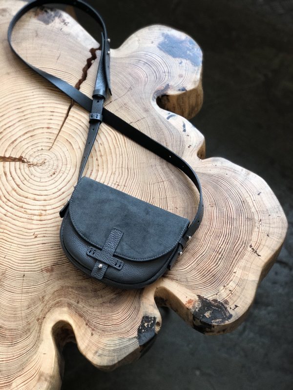 ECE974A2-820D-4DD2-A544-5B3F52475943